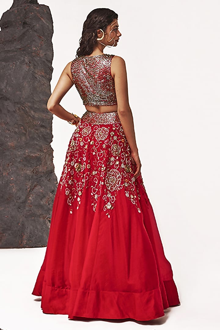 Red Silk Organza Mirror & Nakshi Hand Embroidered Bridal Lehenga Set by Tisha Saksena at Pernia's Pop Up Shop