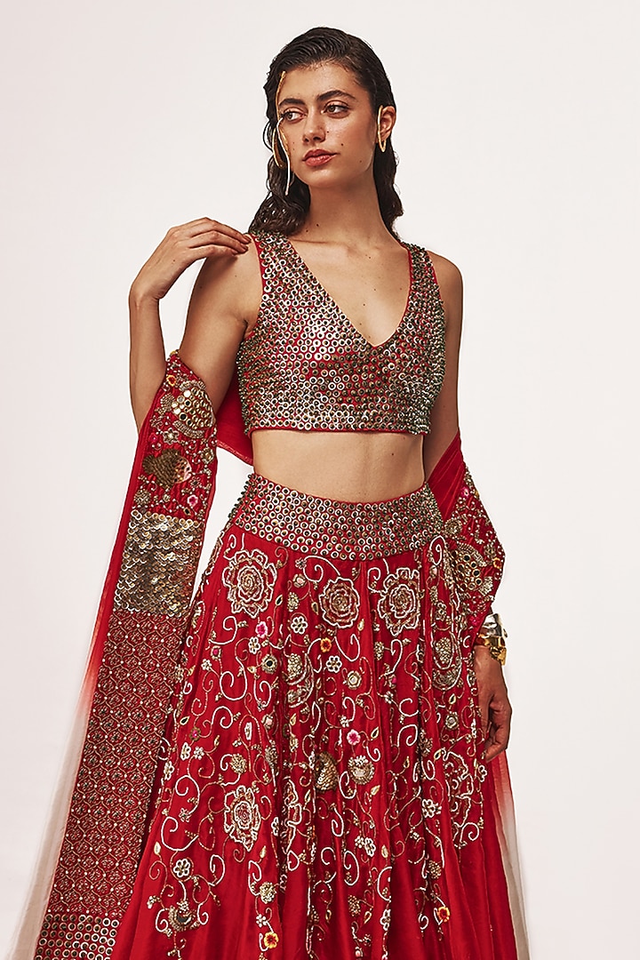 Red Silk Organza Mirror & Nakshi Hand Embroidered Bridal Lehenga Set by Tisha Saksena at Pernia's Pop Up Shop