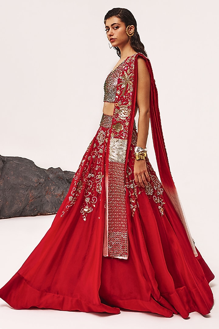 Red Silk Organza Mirror & Nakshi Hand Embroidered Bridal Lehenga Set by Tisha Saksena at Pernia's Pop Up Shop