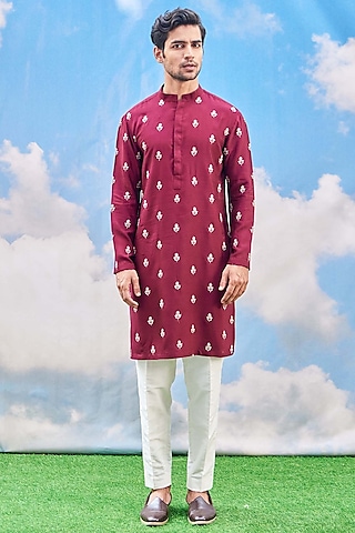 Maroon Hand Embroidered Kurta Set by TISASTUDIO