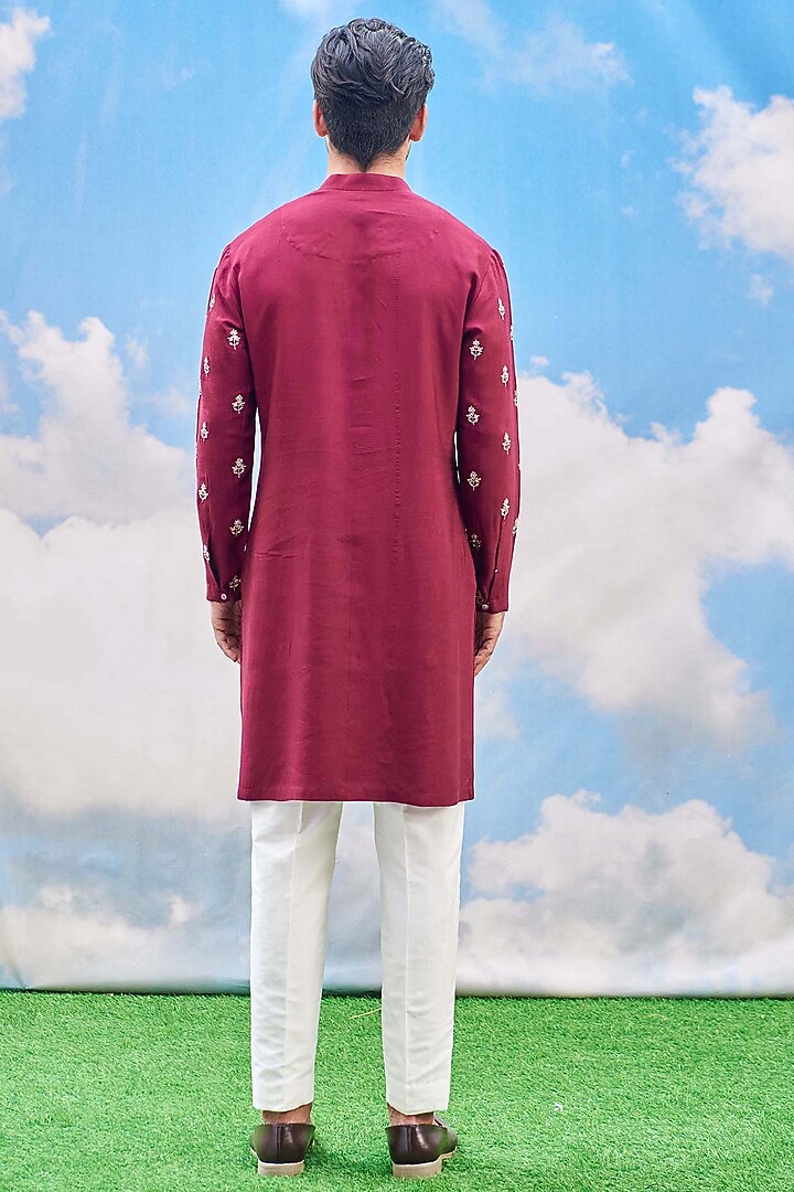 Maroon Hand Embroidered Kurta Set by TISASTUDIO at Pernia's Pop Up Shop