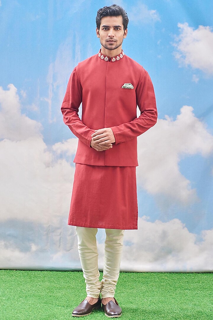 Faded Red Kurta Set With Bundi Jacket by TISASTUDIO