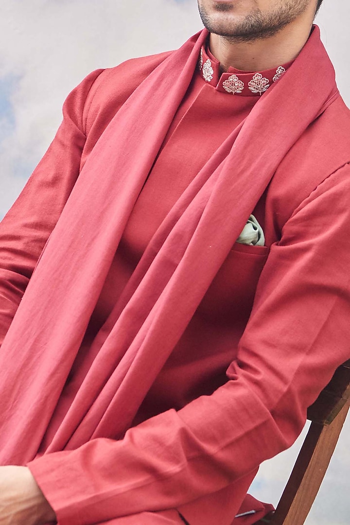 Faded Red Cotton Linen Hand Embroidered Bundi Jacket Set by TISASTUDIO at Pernia's Pop Up Shop