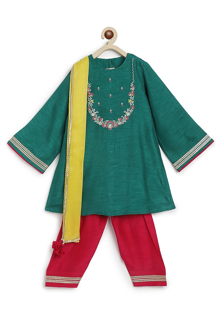 Green Soft Velvet Floral & Thread Embroidered Kurta Set For Girls by Tiber Taber at Pernia's Pop Up Shop
