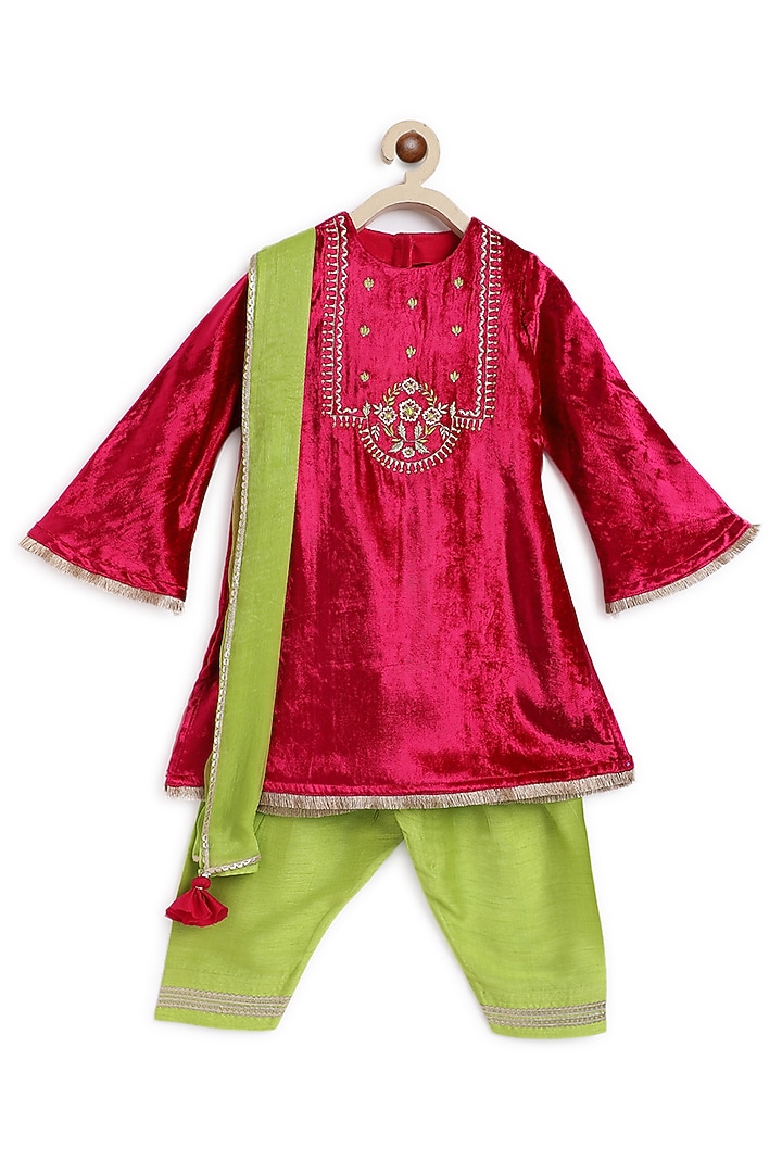 Pink Soft Velvet Floral & Thread Embroidered Kurta Set For Girls by Tiber Taber at Pernia's Pop Up Shop
