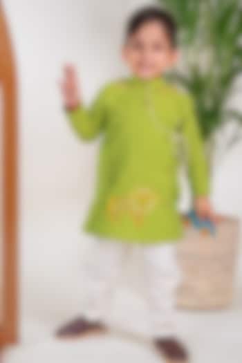 Green Pure Cotton Lion Embroidered Kurta Set For Boys by Tiber Taber