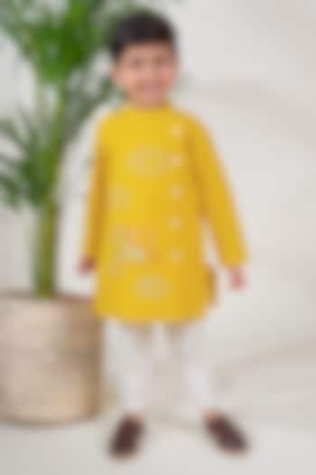 Yellow Pure Cotton Elephant Embroidered Kurta Set For Boys by Tiber Taber