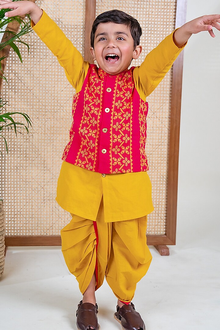 Yellow Cotton Dhoti Set For Boys by Tiber Taber