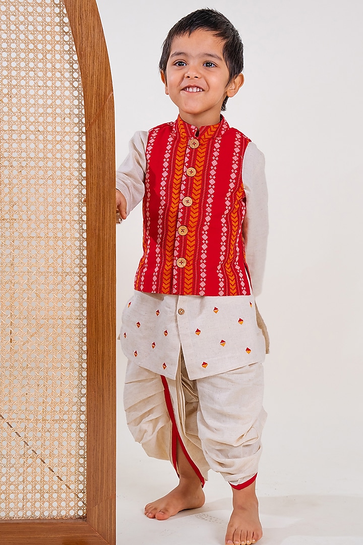Cream Cotton Dhoti Set For Boys by Tiber Taber