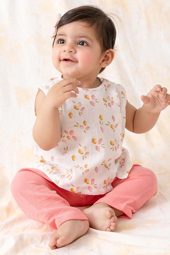 White Soft Cotton Strawberry Printed Jhabla Set For Kids by Tiber Taber at Pernia's Pop Up Shop