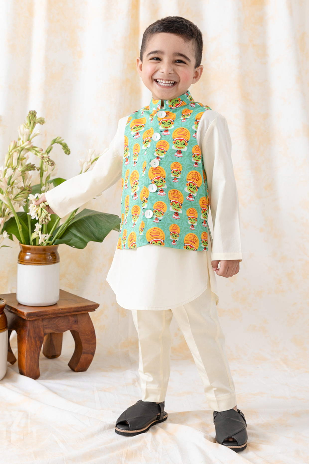 Green Cotton Printed Bundi Jacket Set For Boys by Tiber Taber