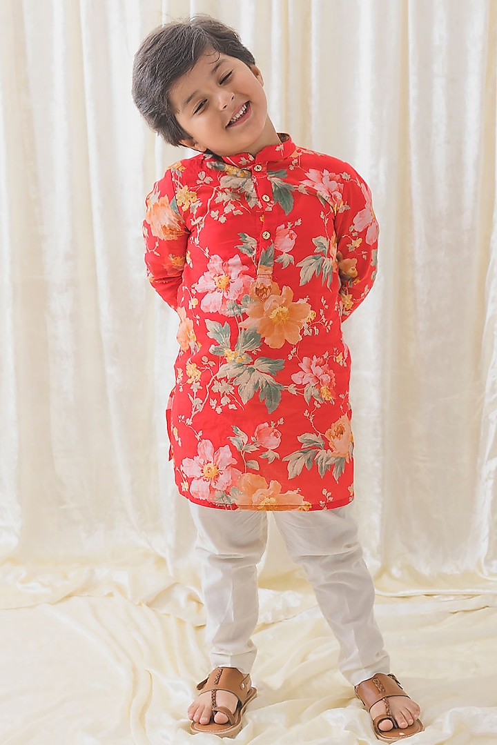 Red Soft Cotton Floral Printed Kurta Set For Boys by Tiber Taber at Pernia's Pop Up Shop