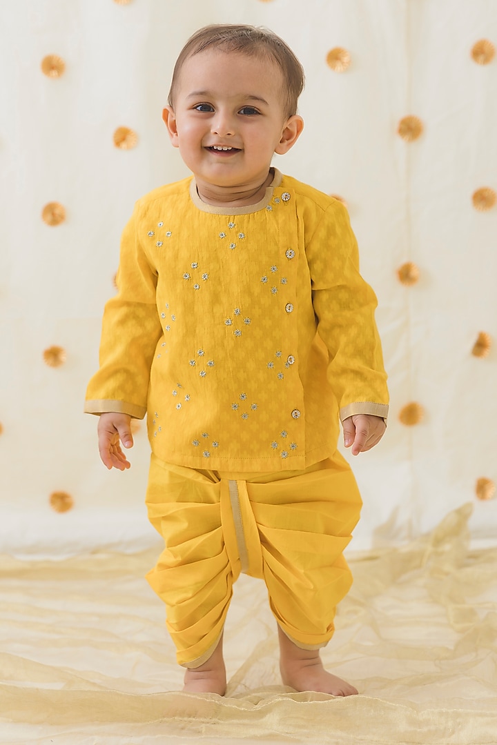 Yellow Cotton Dhoti Set For Boys by Tiber Taber