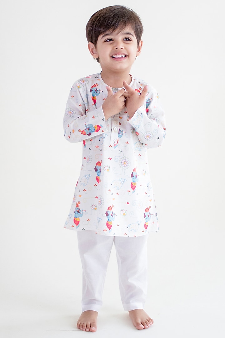 White Cotton Printed Kurta Set For Kids by Tiber Taber