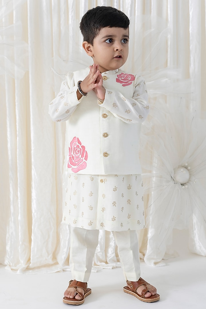Cream Viscose Floral Embroidered Bundi Jacket For Boys by Tiber Taber