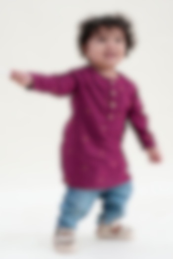Purple Cotton Kurta For Boys by Tiber Taber at Pernia's Pop Up Shop