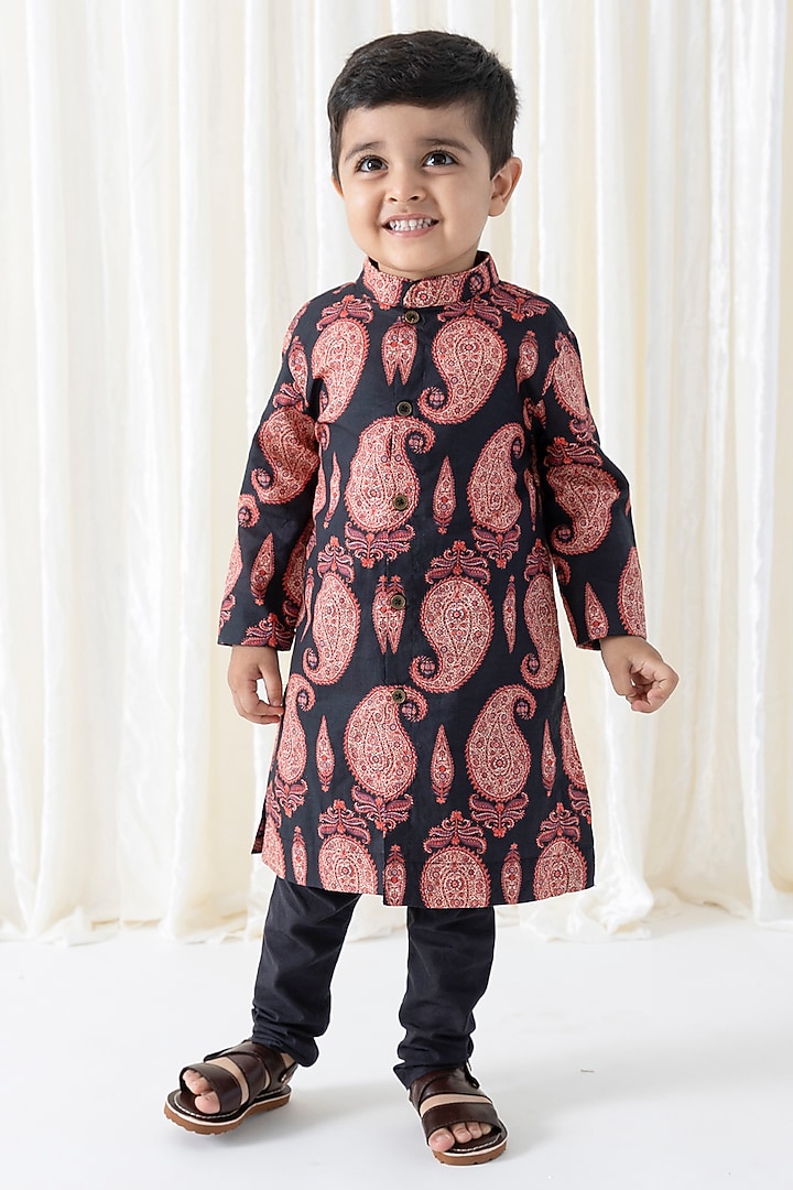 Black Cotton Printed Kurta Set For Boys by Tiber Taber at Pernia's Pop Up Shop