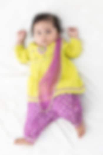 Green Viscose Embroidered Kurta Set For Girls by Tiber Taber at Pernia's Pop Up Shop