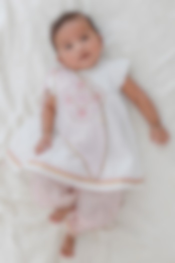 White Viscose Boota Embroidered Kurta Set For Girls by Tiber Taber at Pernia's Pop Up Shop