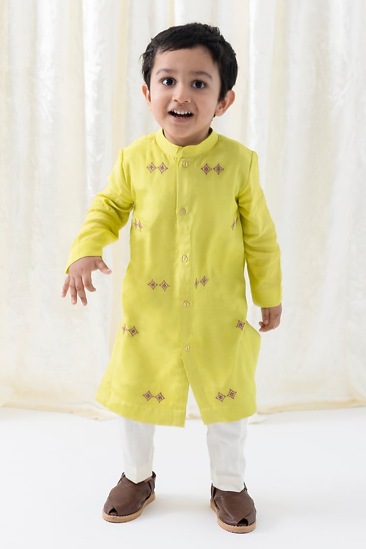 Green Viscose Embroidered Kurta Set For Boys by Tiber Taber at Pernia's Pop Up Shop