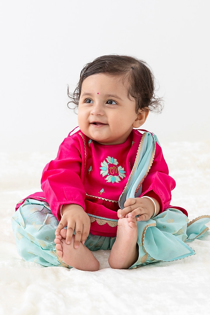 Pink Viscose Embroidered Kurta Set For Girls by Tiber Taber at Pernia's Pop Up Shop