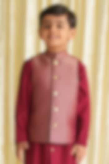 Maroon Brocade Viscose Bundi Jacket For Boys by Tiber Taber at Pernia's Pop Up Shop