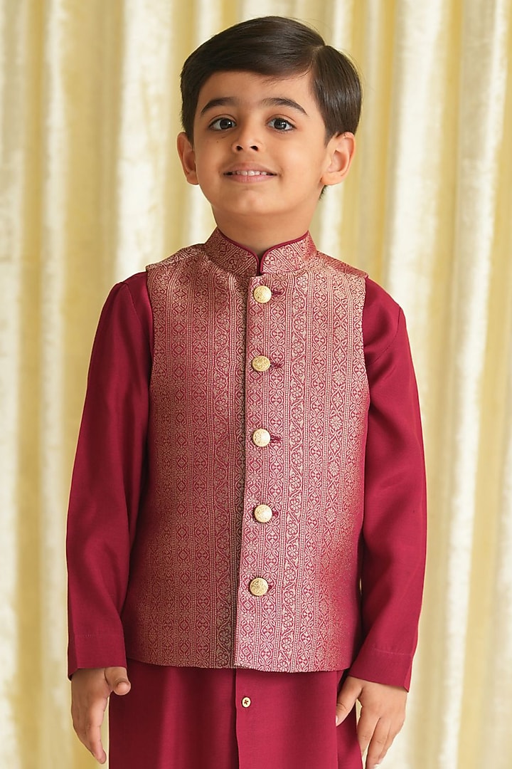 Maroon Brocade Viscose Bundi Jacket For Boys by Tiber Taber at Pernia's Pop Up Shop