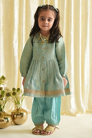 Blue Brocade Kurta Set For Girls by Tiber Taber