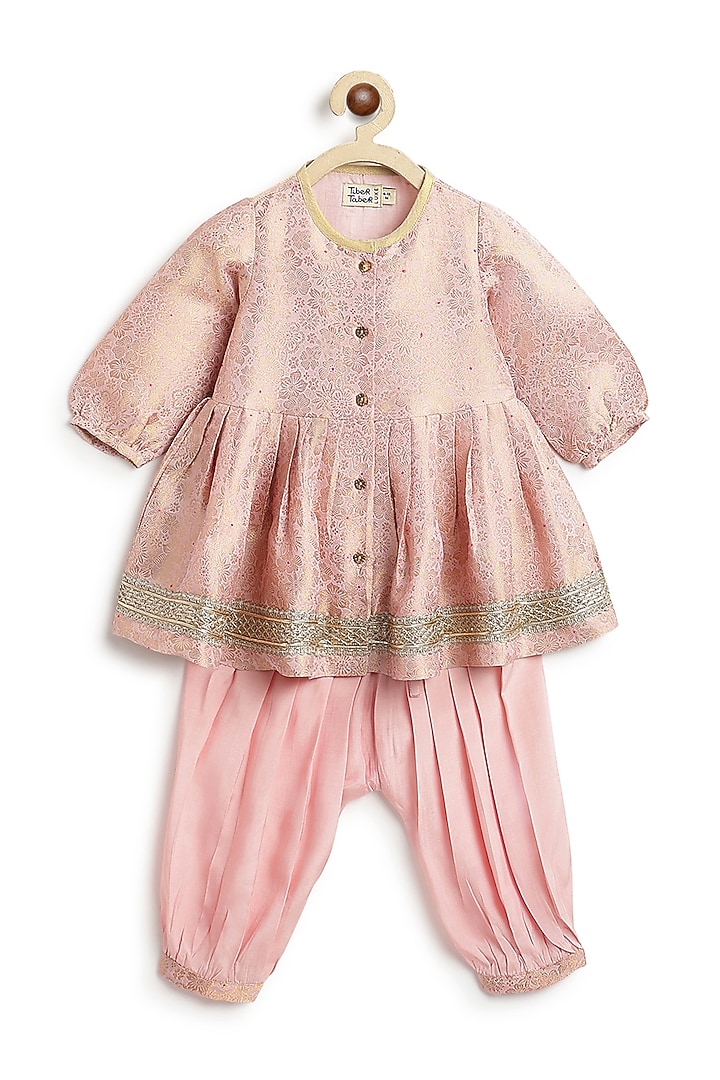Pink Brocade Kurta Set For Girls by Tiber Taber at Pernia's Pop Up Shop