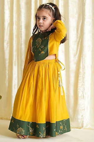 Yellow Viscose Poly Blend Lehenga Set For Girls by Tiber Taber