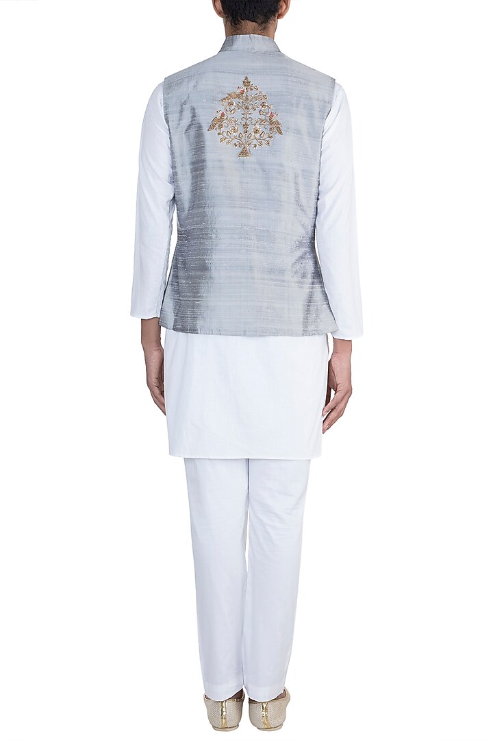 Grey Embroidered Nehru Jacket by Tisha Saksena Men at Pernia's Pop Up Shop