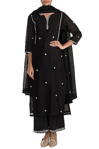 Black Embroidered Kurta Set by Tokree