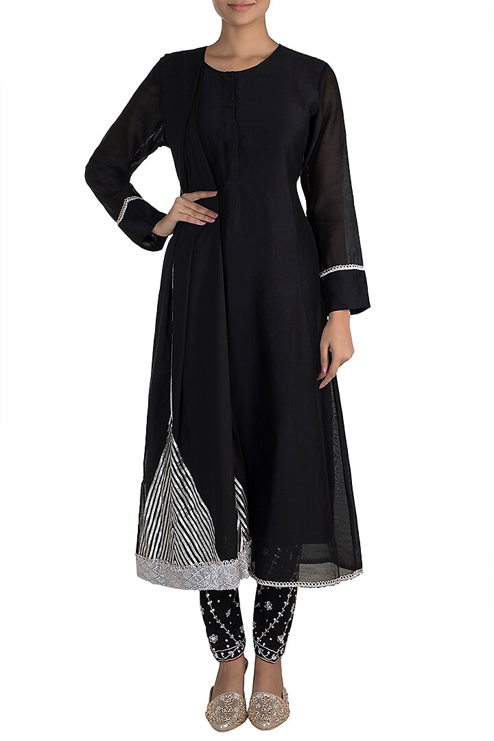 Black Embellished Kurta With Pants by Tokree at Pernia's Pop Up Shop