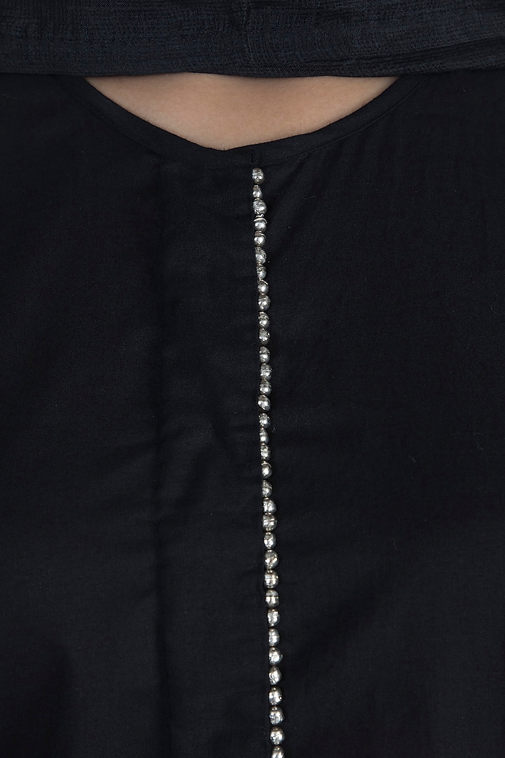 Black Embellished Ghungroo Kurta Set by Tokree at Pernia's Pop Up Shop