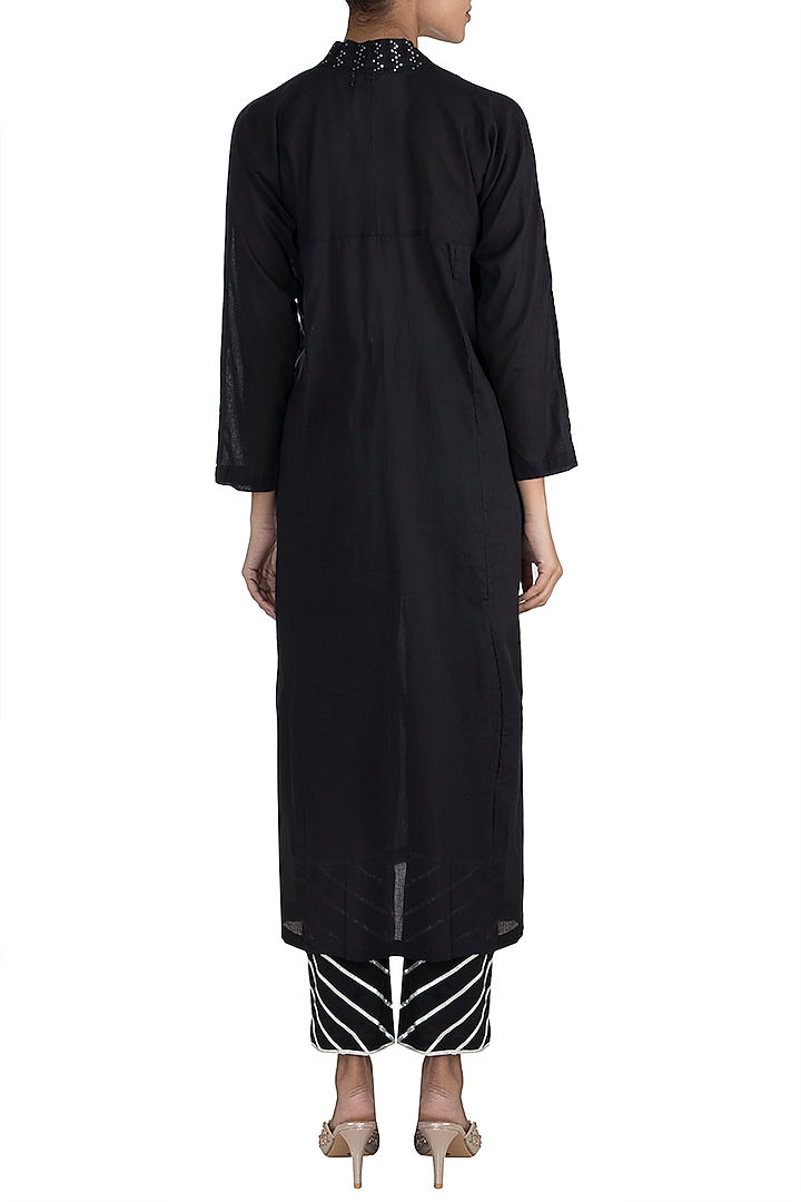 Black Embellished Kaftan Kurta Set by Tokree at Pernia's Pop Up Shop