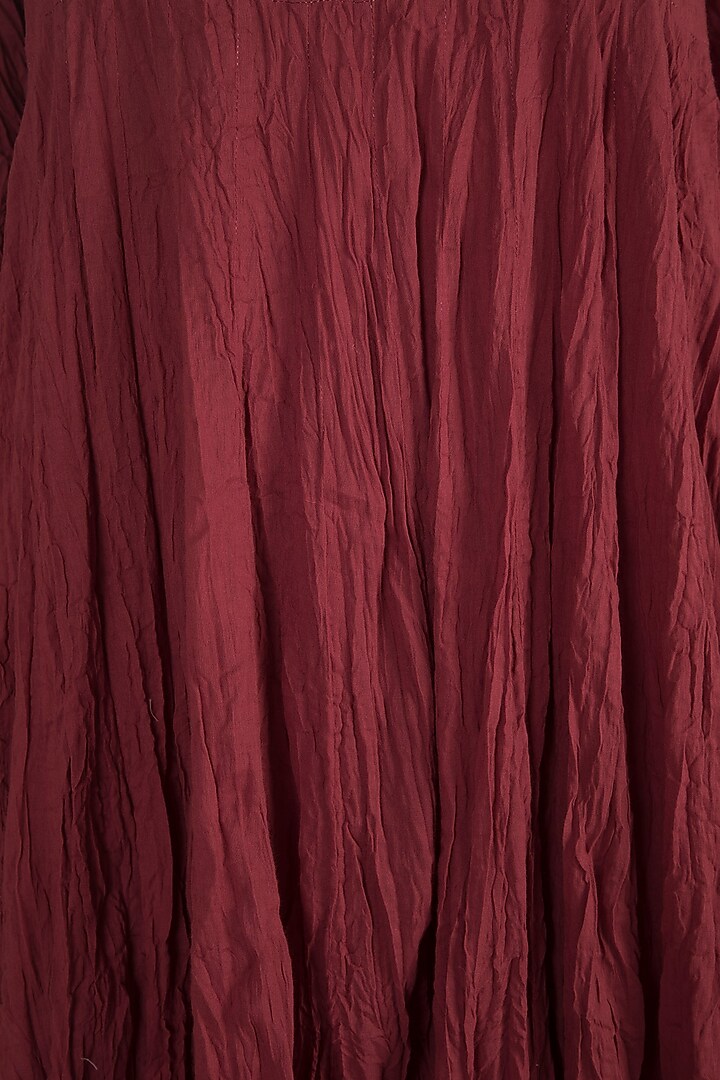 Red Crushed Kurta Set by Tokree at Pernia's Pop Up Shop