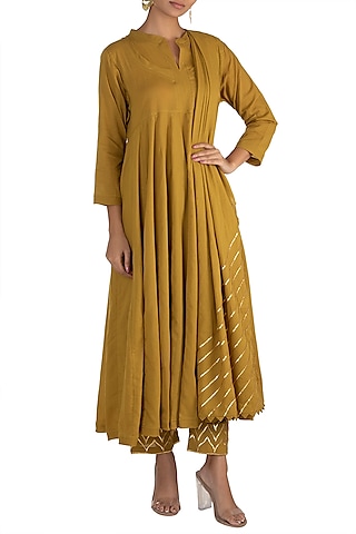 Mehendi Green Kalidar Kurta Set by Tokree