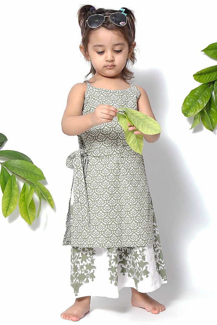 Green & White Cotton Printed Kurta Set For Girls by Tjori at Pernia's Pop Up Shop