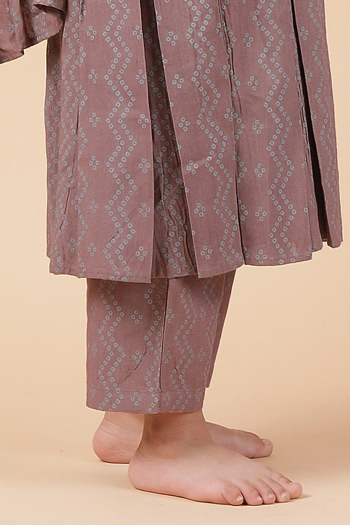 Brownish Grey Cotton Bandhani Printed Kurta Set For Girls by Tjori India pvt ltd at Pernia's Pop Up Shop