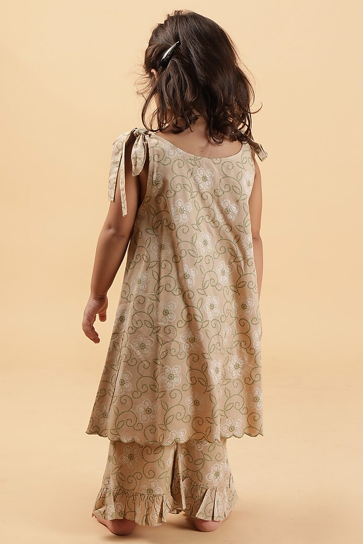 Cream Cotton Bandhani Printed Kurta Set For Girls by Tjori India pvt ltd at Pernia's Pop Up Shop