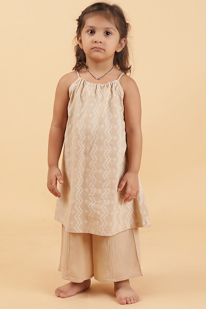 Cream Cotton Bandhani Printed Kurta Set For Girls by Tjori at Pernia's Pop Up Shop