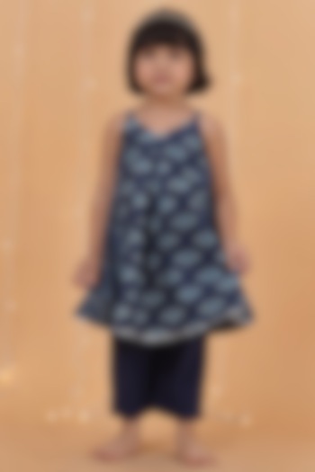 Indigo Blue Cotton Slub Printed Gathered Kurta Set For Girls by Tjori India pvt ltd at Pernia's Pop Up Shop
