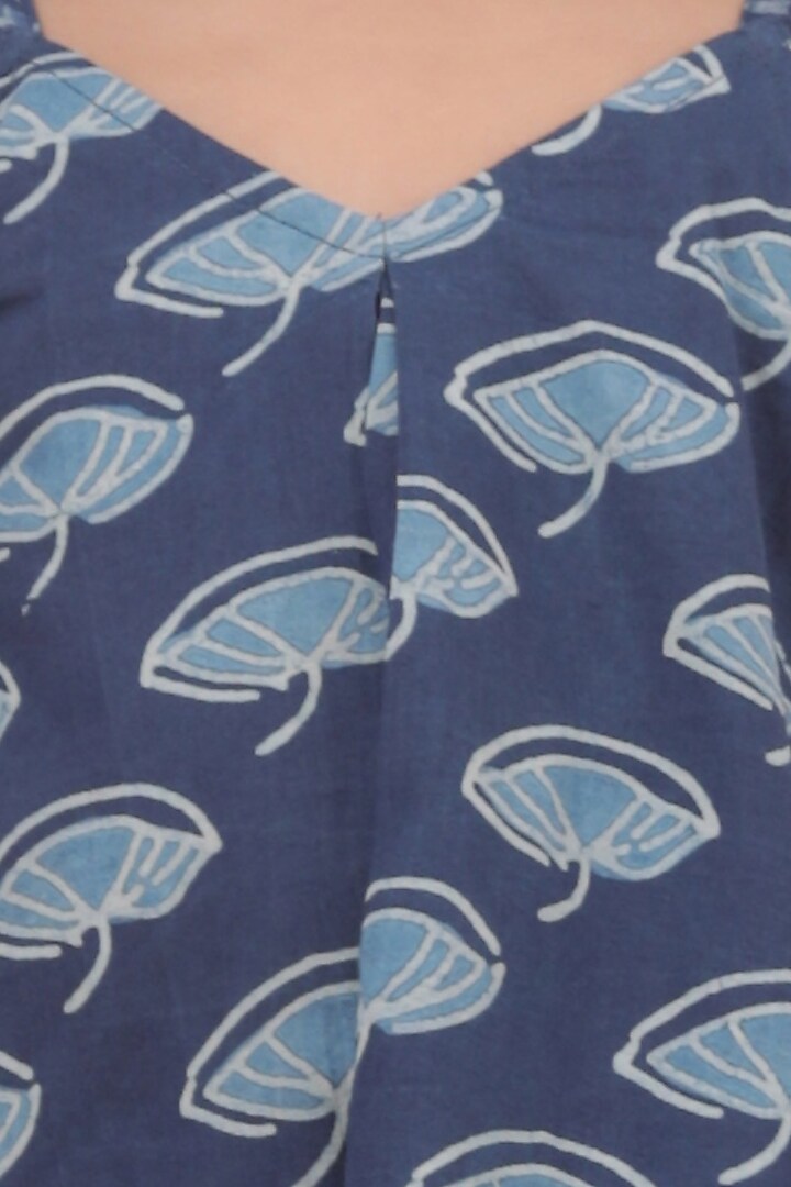Indigo Blue Cotton Slub Printed Gathered Kurta Set For Girls by Tjori India pvt ltd at Pernia's Pop Up Shop