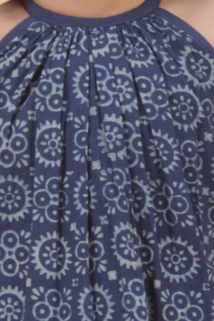 Indigo Blue Cotton Slub Printed Gathered Kurta Set For Girls by Tjori India pvt ltd at Pernia's Pop Up Shop