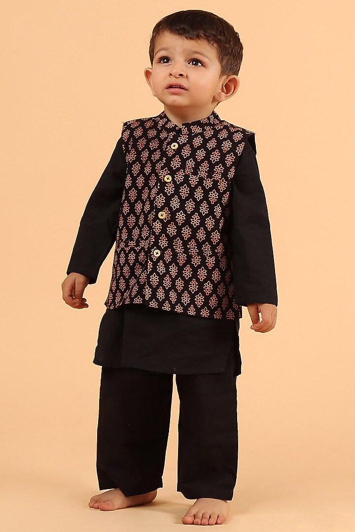 Black Cotton Printed Nehru Jacket With Kurta Set For Boys by Tjori India pvt ltd at Pernia's Pop Up Shop