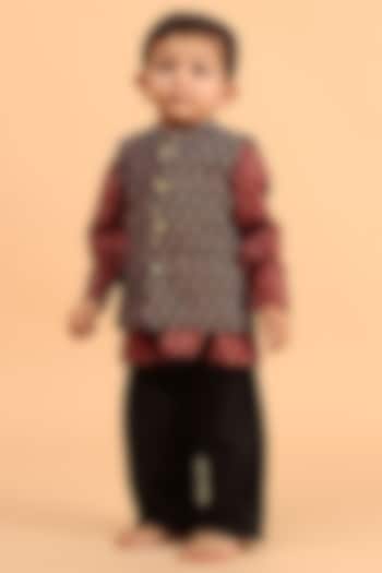 Black Cotton Printed Nehru Jacket With Kurta Set For Boys by Tjori India pvt ltd at Pernia's Pop Up Shop