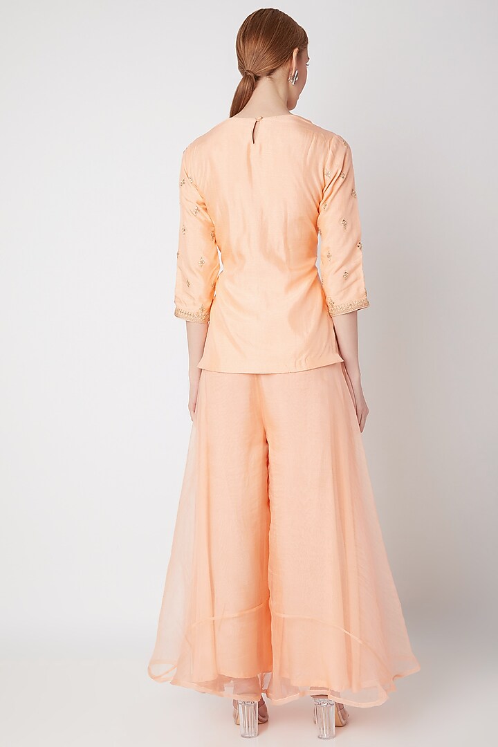 Peach Embroidered Kurta With Pants by The Jaipur Story at Pernia's Pop Up Shop