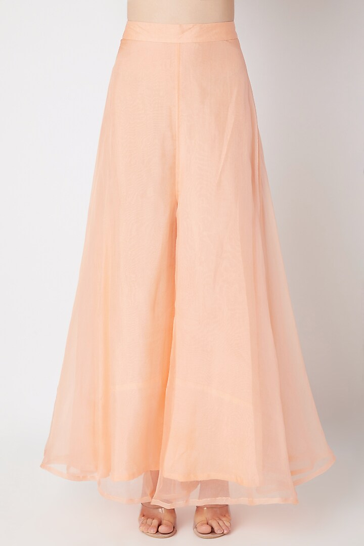 Peach Embroidered Kurta With Pants by The Jaipur Story at Pernia's Pop Up Shop
