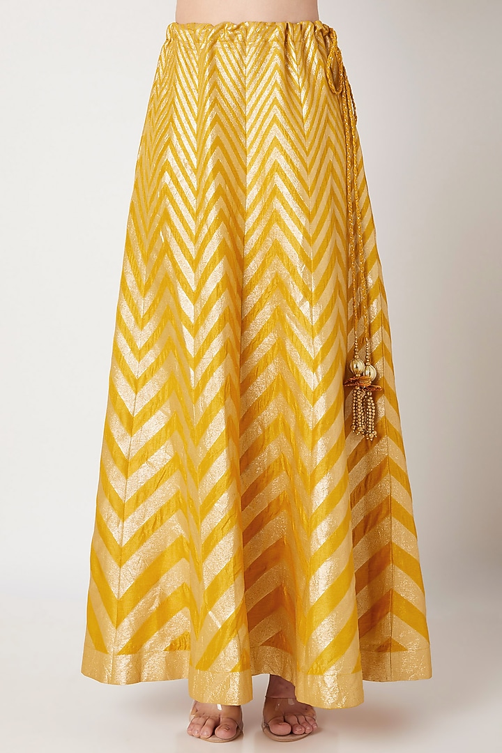 Mustard Yellow Banarasi Wedding Lehenga Set by The Jaipur Story at Pernia's Pop Up Shop