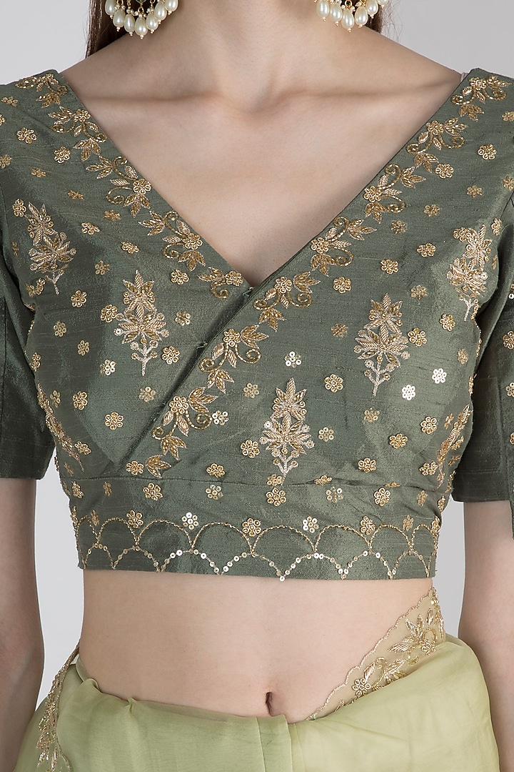 Moss Green Embroidered Wedding Saree Set by The Jaipur Story at Pernia's Pop Up Shop